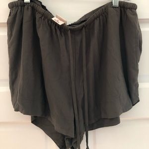 olive green flowy shorts